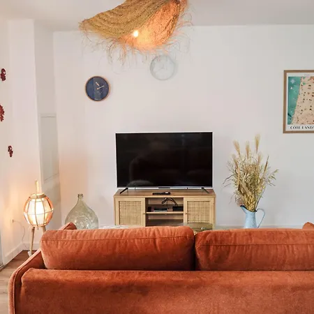 Jade Et Elena-2 By Interhome